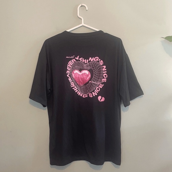 Tops - Everything's Nice Heart Graphic Tee Crewneck